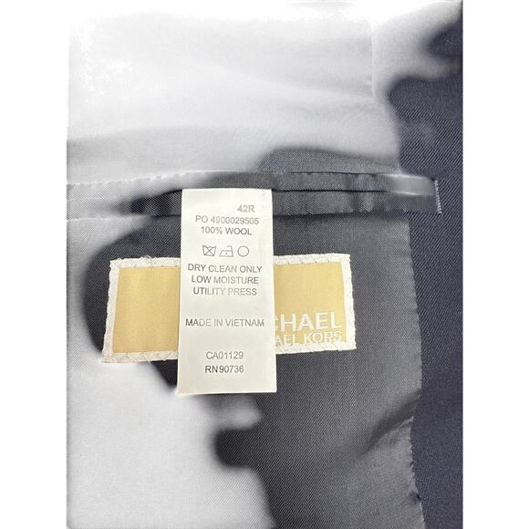 Michael Kors 100% Wool Size 42R Navy Blue Blazer Suit Jacket 2 Button Macy’s - Picture 5 of 7